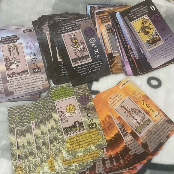 Learning Tarot Cards - Picture 9 of 12